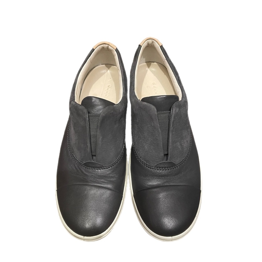 Ecco Womens soft slip on leather shoes